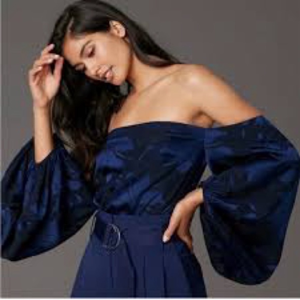 Diane Von Furstenberg Navy Off-Shoulder Blouse